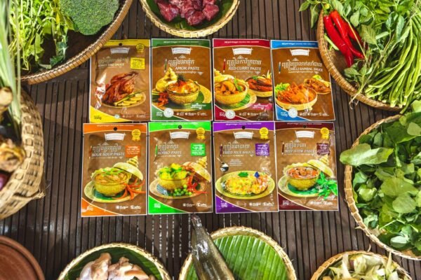 886f68_fe8a0f85b92e4177ba6810aa9d392e74mv2.jpg Amok Spice Paste