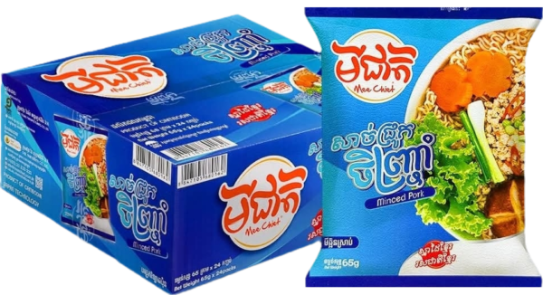 f4d49c_957a88bfa90c48b39cd0ba1fee9e4094mv2.png Minced Pork noodle noodle - មីជាតិរស់ជាតិសាច់ជ្រូកចញ្ចាំ ( 24 pcs / box )
